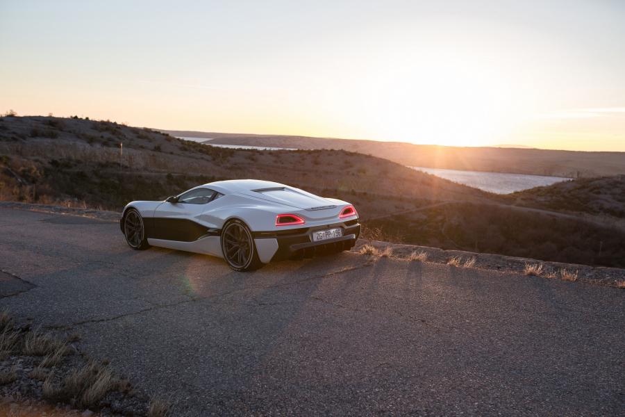  Rimac Concept_One 2017 года  (фото 8 из 35)